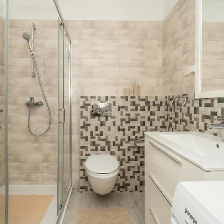 Stunning In With House Sea View Lejlighed Rtina